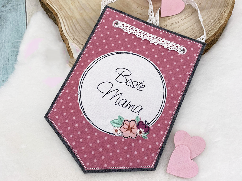 Preview: Button Blumen Ranke Beste Mama Oma Muttertag - doodle Stickdatei